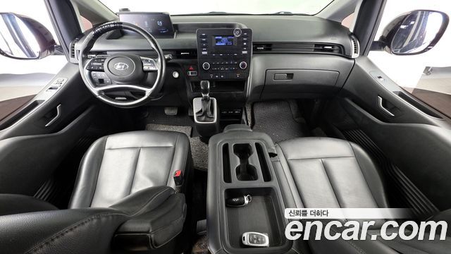 Hyundai Staria 2021 thumb 8