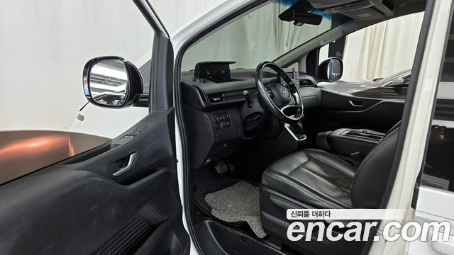 Hyundai Staria 2021 thumb 11