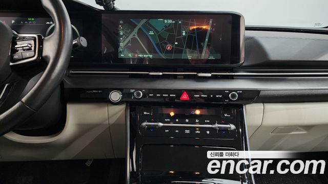 Kia Carnival 2021 thumb 11