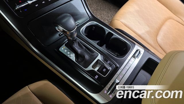 Kia Carnival 2022 thumb 9