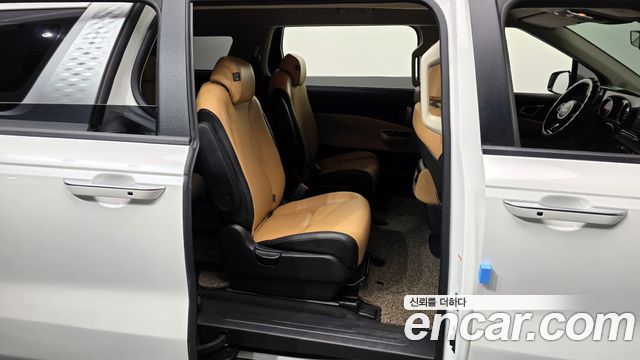Kia Carnival 2022 thumb 12