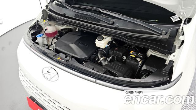 Hyundai Staria 2023 thumb 7