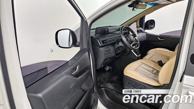 Hyundai Staria 2023 thumb 11