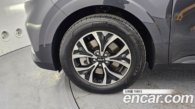 Kia Carnival 2022 thumb 6