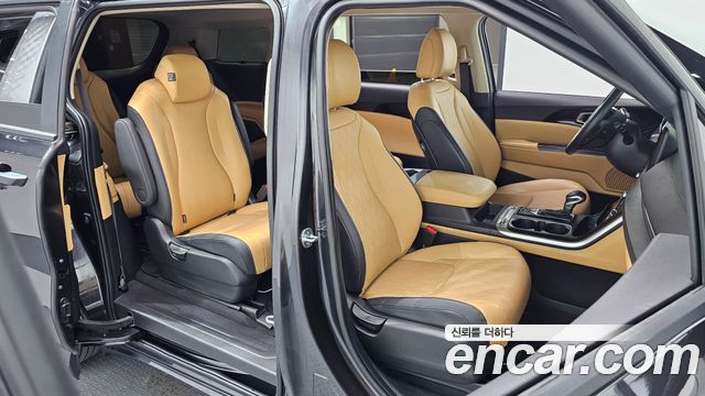 Kia Carnival 2022 thumb 11