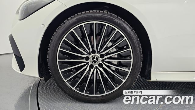 Mercedes-Benz CLE 2024 thumb 4