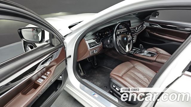 BMW 7 серии 2019 thumb 3
