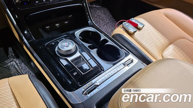 Kia Carnival 2021 thumb 10