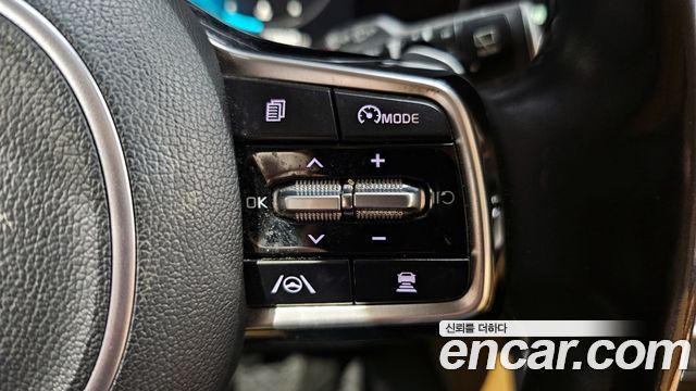 Kia Carnival 2021 thumb 12