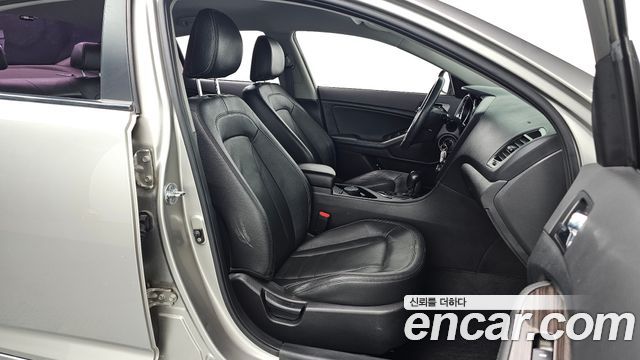 Kia K5 2012 thumb 10