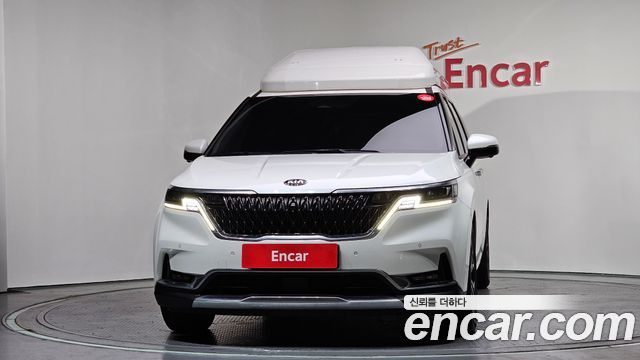 Kia Carnival 2021 thumb 4