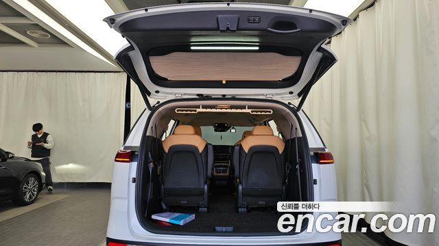 Kia Carnival 2021 thumb 11