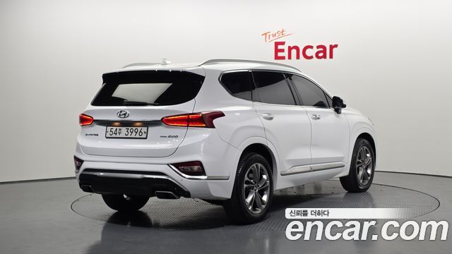 Hyundai Santa Fe 2018 thumb 3