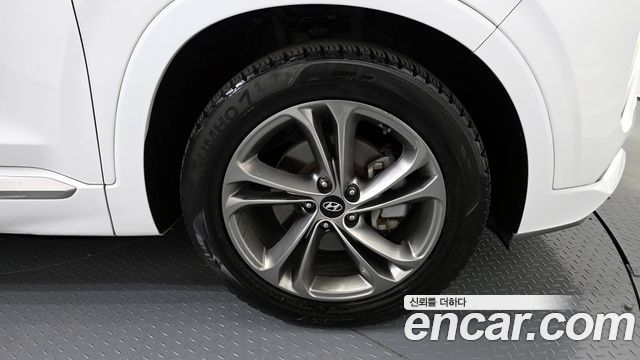 Hyundai Santa Fe 2018 thumb 6