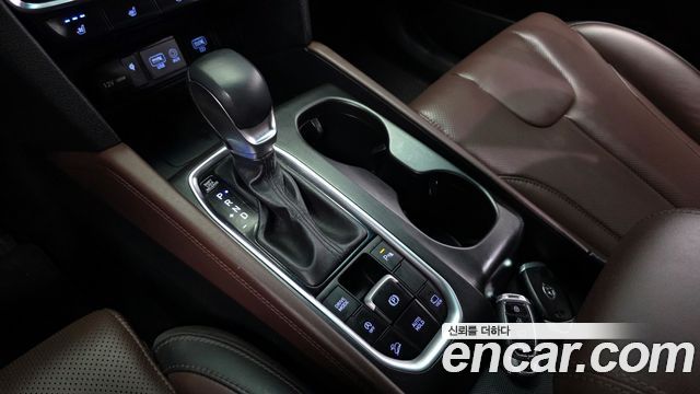 Hyundai Santa Fe 2018 thumb 10
