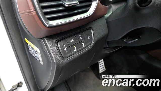 Hyundai Santa Fe 2018 thumb 11