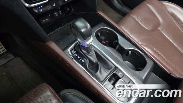 Hyundai Santa Fe 2018 thumb 9
