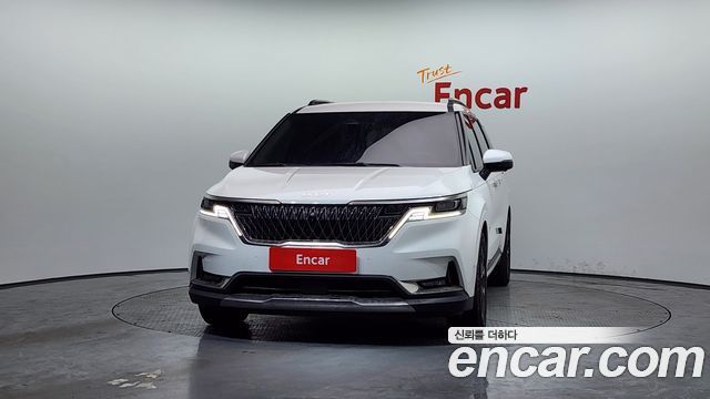 Kia Carnival 2023 thumb 4