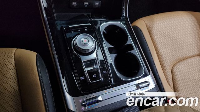 Kia Carnival 2023 thumb 9