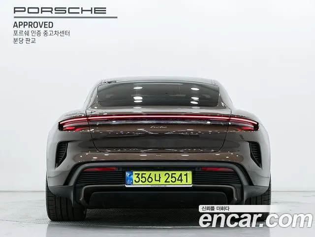 Porsche Taycan 2025 thumb 4