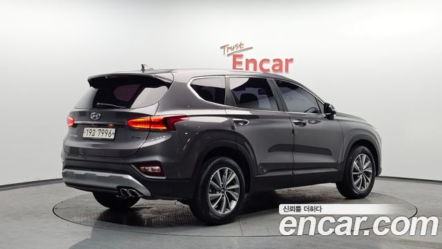 Hyundai Santa Fe 2018 thumb 3