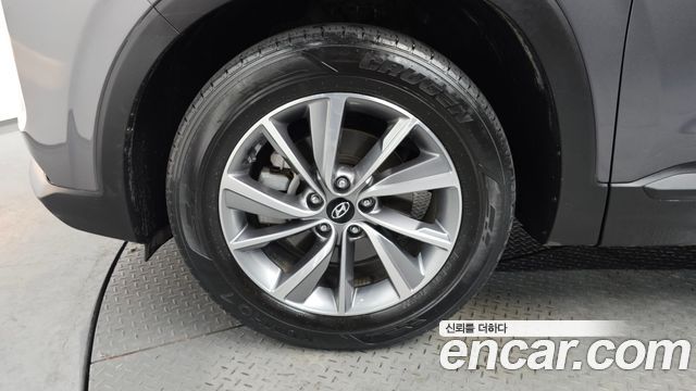 Hyundai Santa Fe 2018 thumb 6