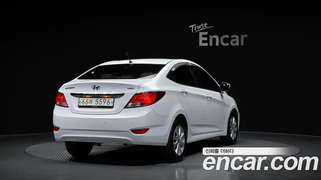 Hyundai Accent 2015 thumb 3