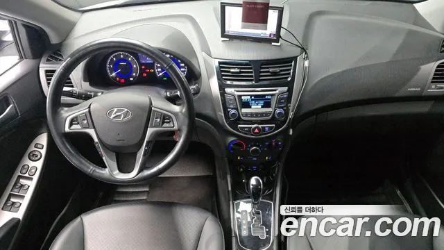 Hyundai Accent 2015 thumb 7