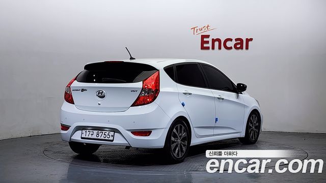 Hyundai Accent 2013 thumb 3