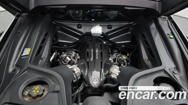 Maserati MC20 2022 thumb 11