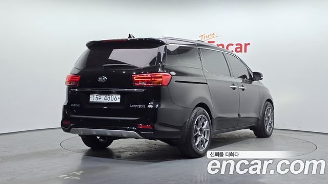 Kia Carnival 2019 thumb 3