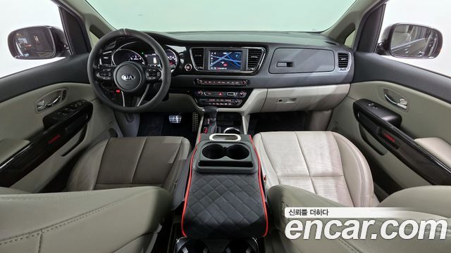 Kia Carnival 2019 thumb 8