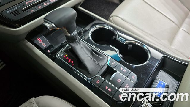 Kia Carnival 2019 thumb 10