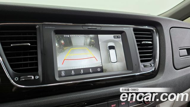 Kia Carnival 2019 thumb 12