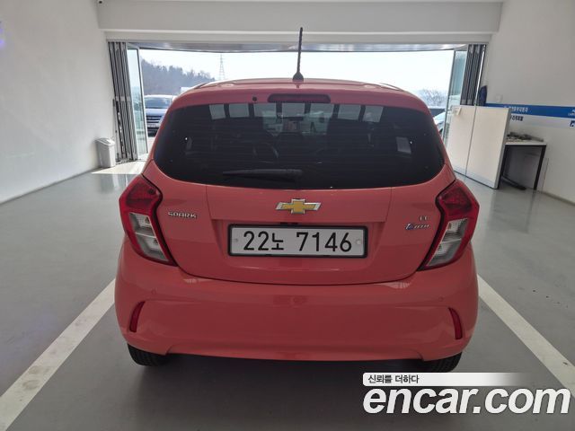 Chevrolet Spark 2018 thumb 4
