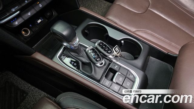 Hyundai Santa Fe 2019 thumb 10
