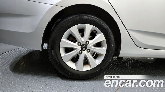Hyundai Accent 2016 thumb 6