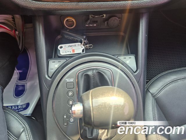 Kia Sportage 2012 thumb 10