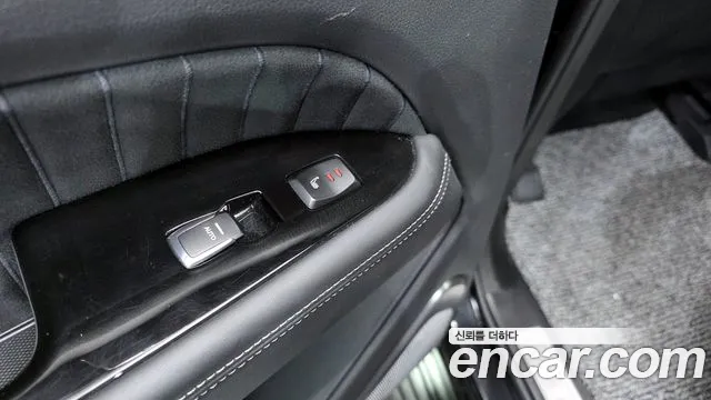 SsangYong Rexton 2024 thumb 11