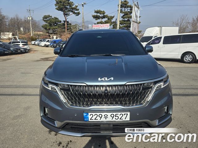 Kia Carnival 2022 thumb 4