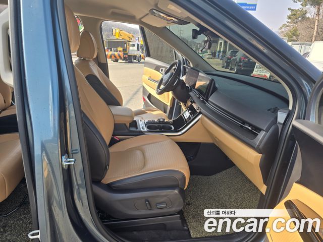 Kia Carnival 2022 thumb 11