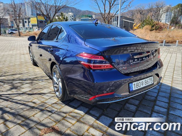 Genesis G70 2021 thumb 5
