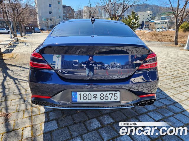 Genesis G70 2021 thumb 6