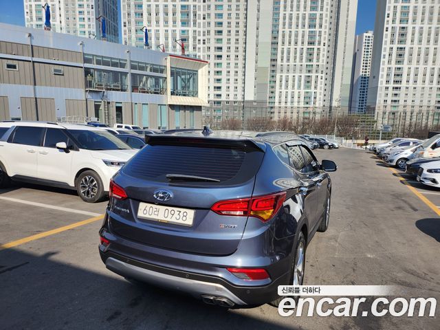 Hyundai Santa Fe 2016 thumb 5