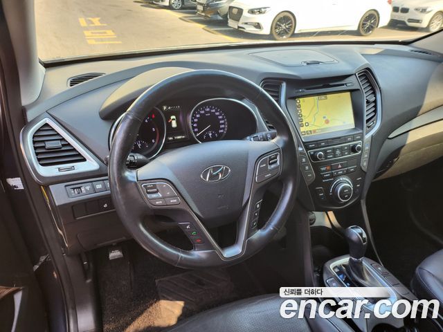 Hyundai Santa Fe 2016 thumb 12