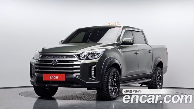 SsangYong Rexton 2021 thumb 2