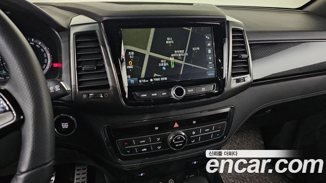 SsangYong Rexton 2021 thumb 12