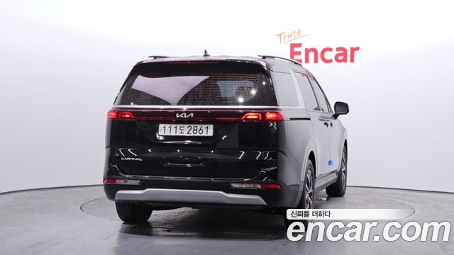 Kia Carnival 2021 thumb 5