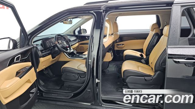Kia Carnival 2021 thumb 10
