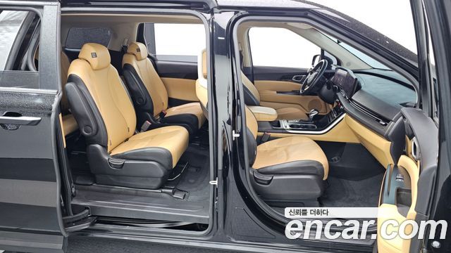 Kia Carnival 2021 thumb 12